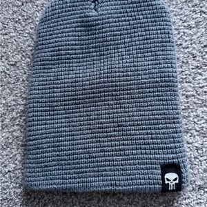 Men’s Grey Punisher Skull Knit Beanie